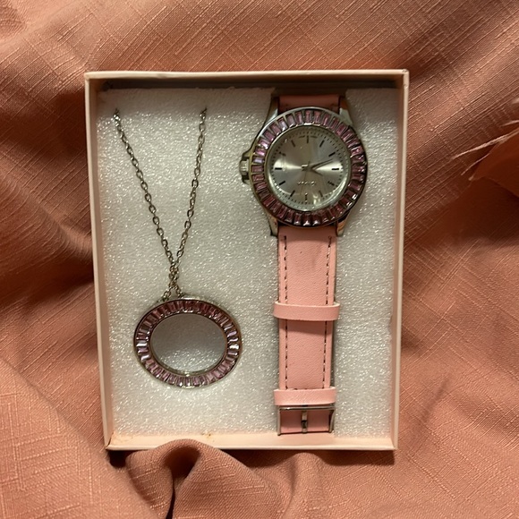 Women’s watches STRADA gift set watch and matching necklace rhinestone BRAND NEW - Picture 3 of 8